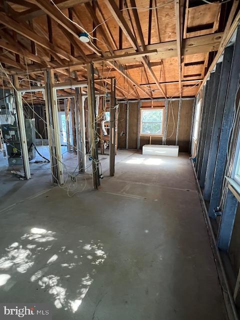 708 W JASPER COURT