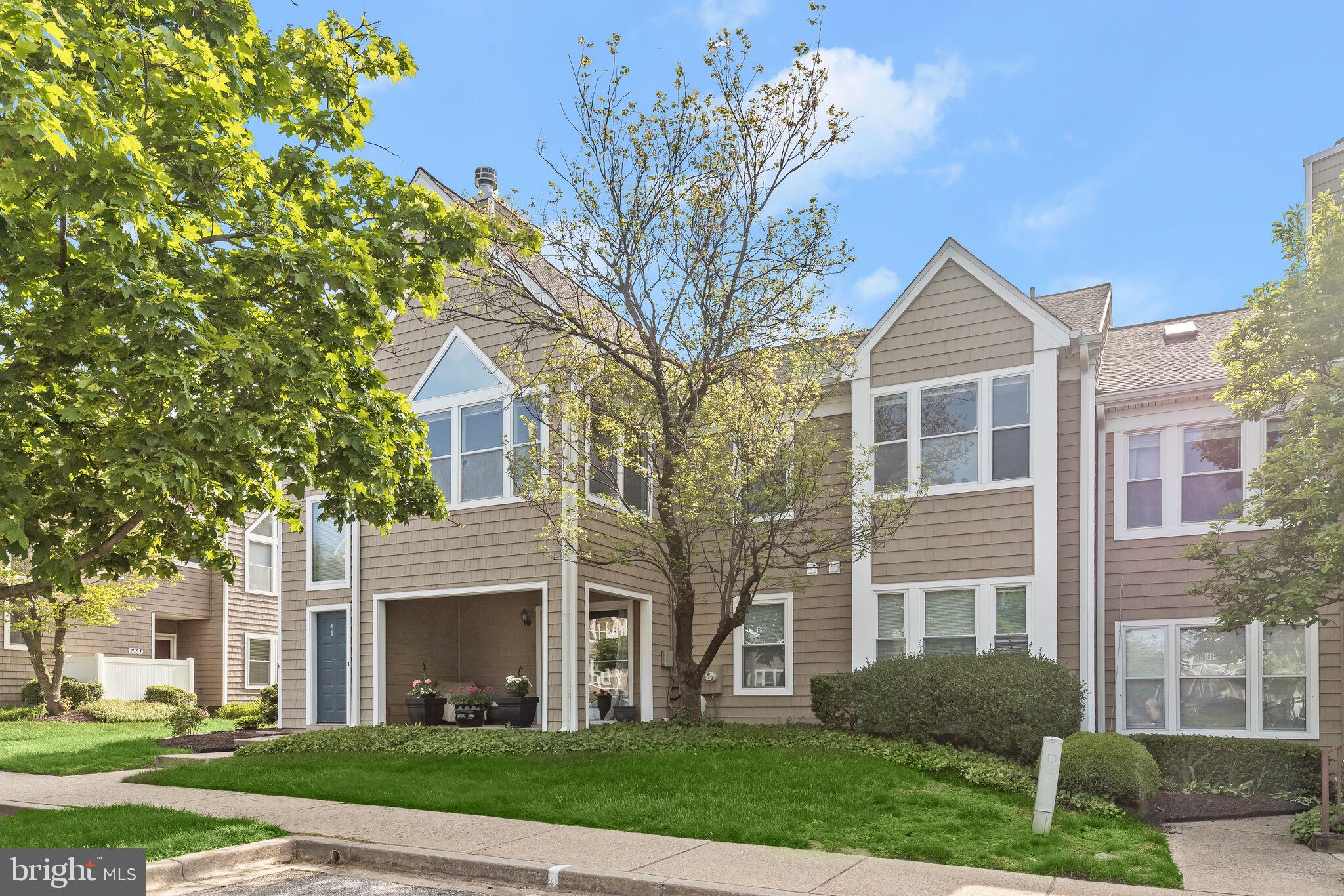 WOODLAND VILLAGE - Residential