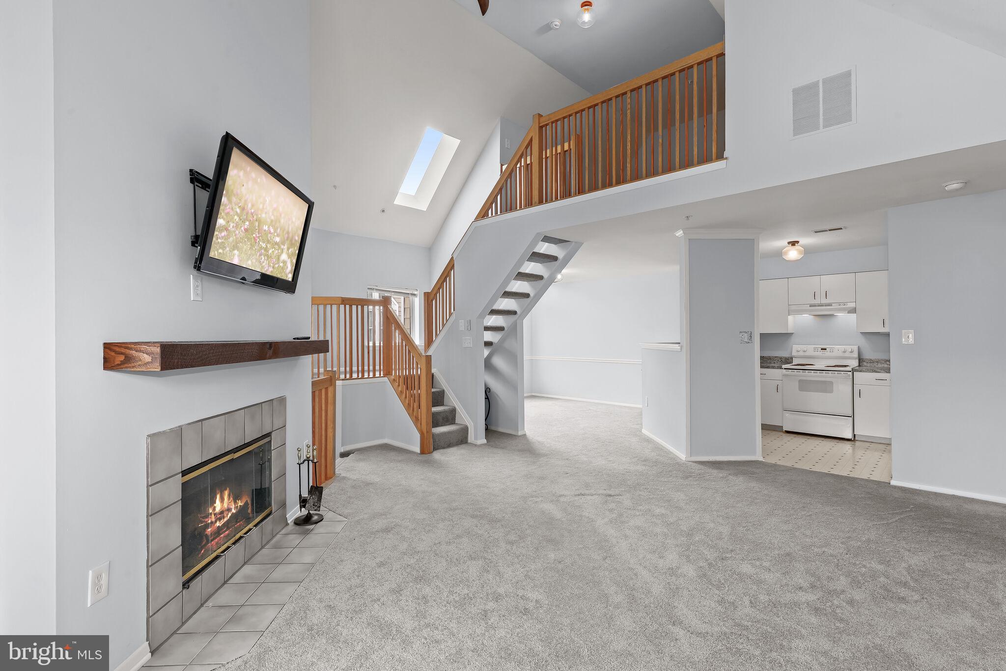 WOODLAND VILLAGE - Residential