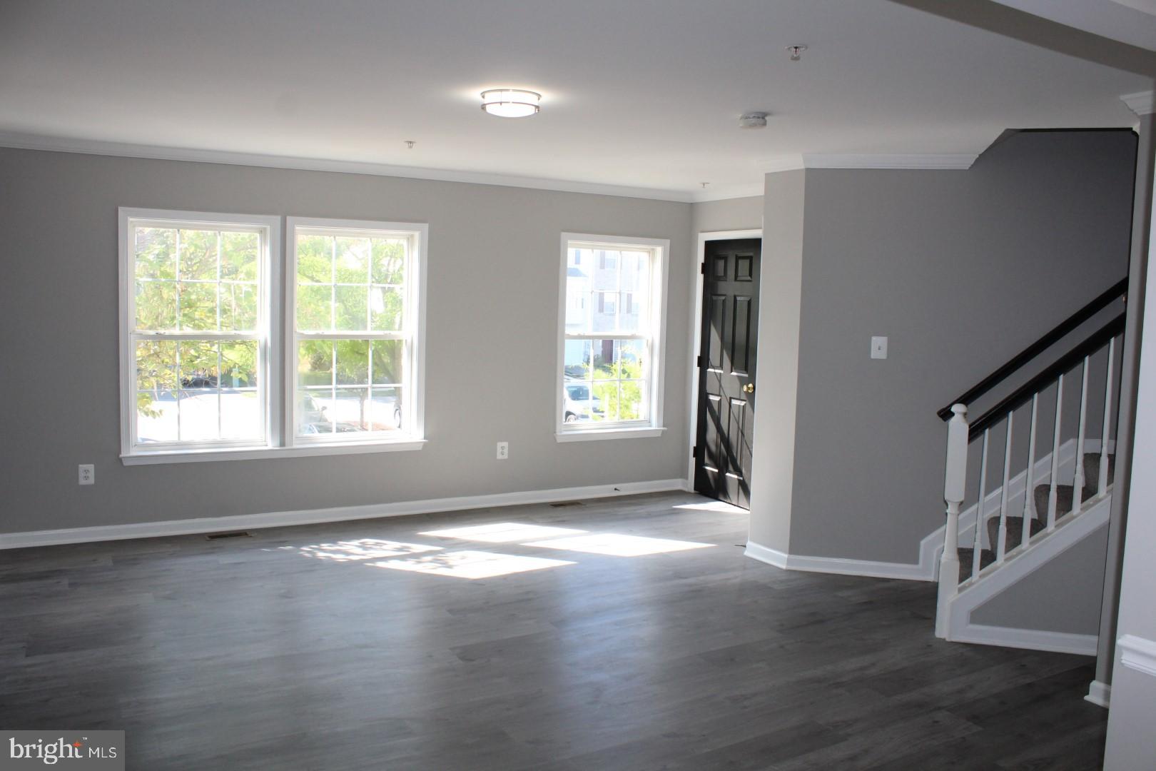 WHISPERING RIDGE - Residential