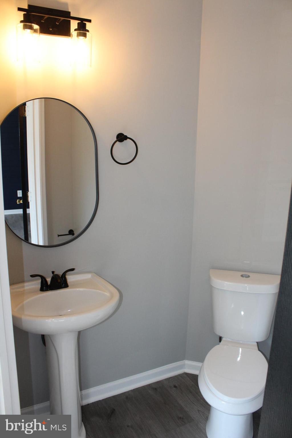 WHISPERING RIDGE - Residential