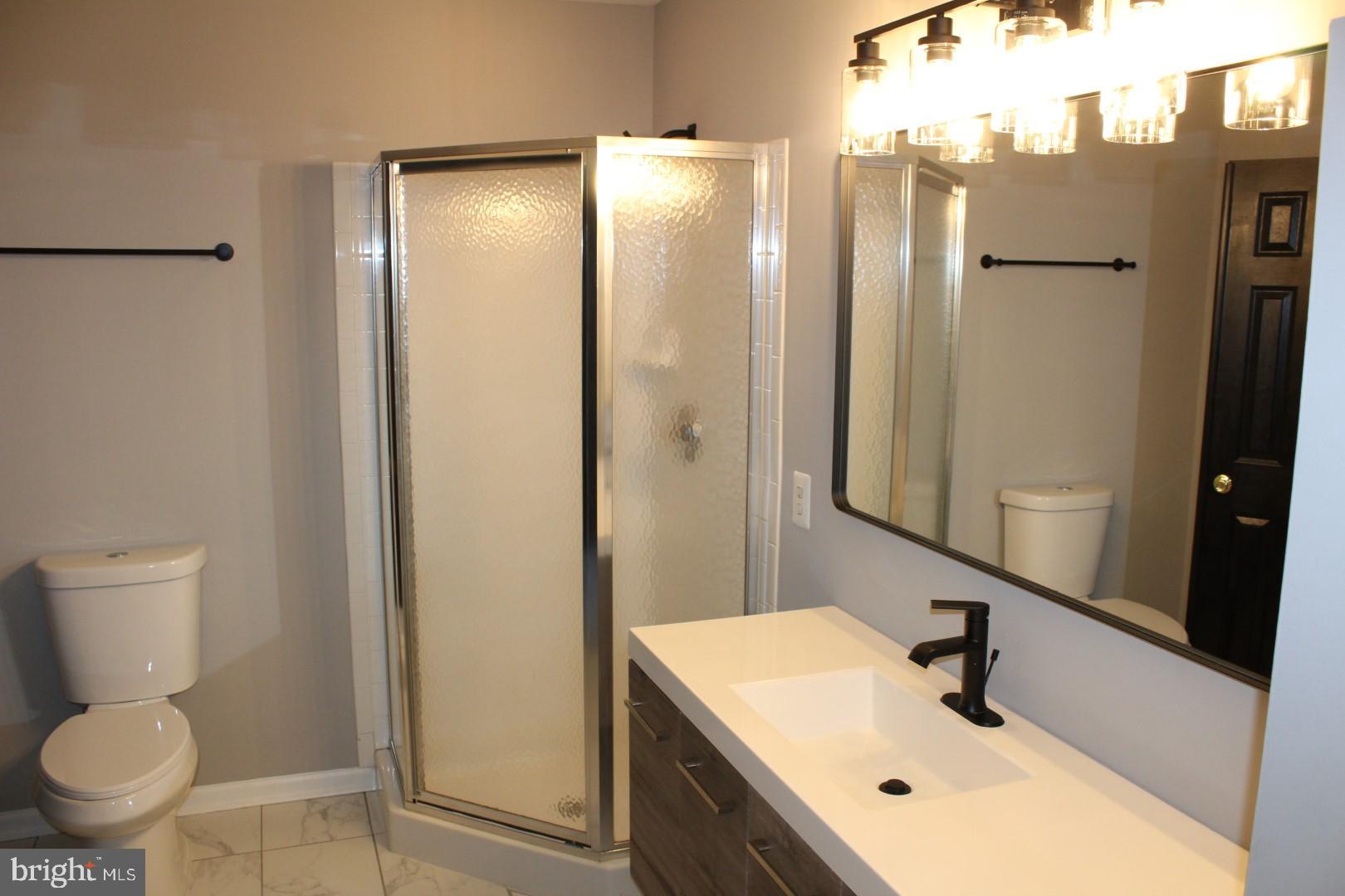 WHISPERING RIDGE - Residential