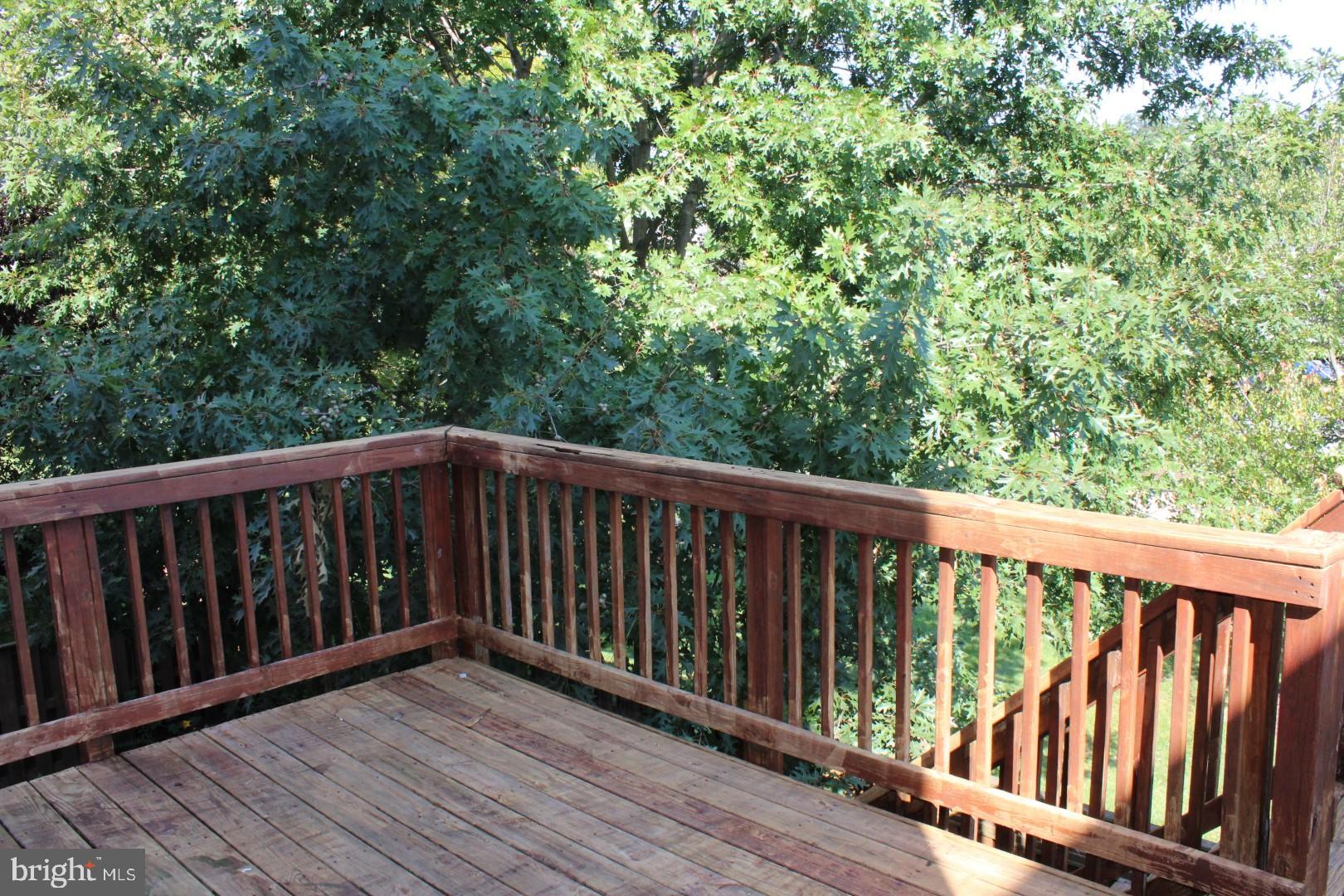 WHISPERING RIDGE - Residential