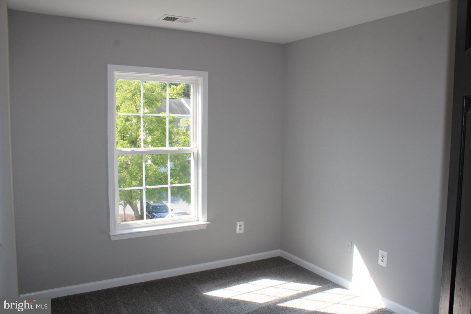 WHISPERING RIDGE - Residential