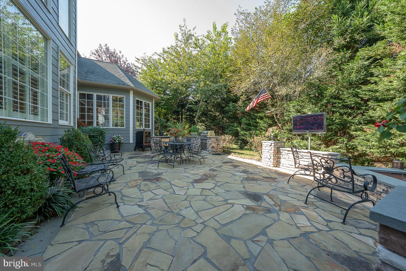 EST AT MILL CREEK - Residential