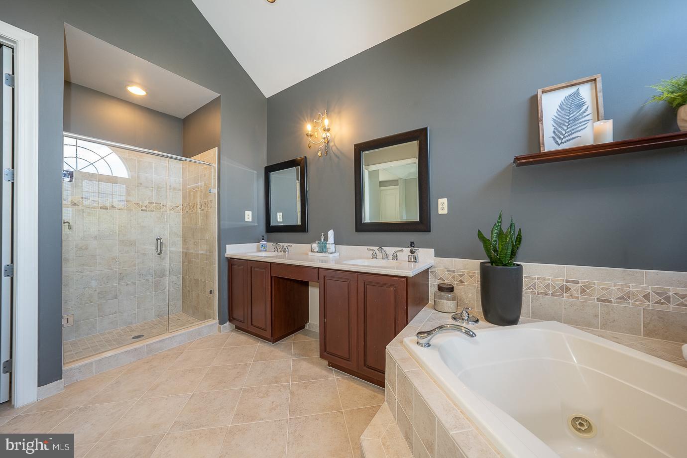 EST AT MILL CREEK - Residential