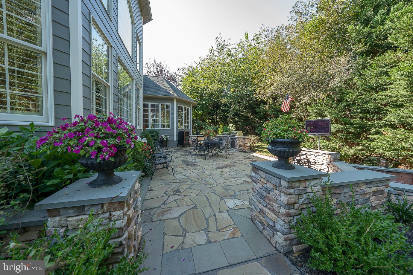 EST AT MILL CREEK - Residential