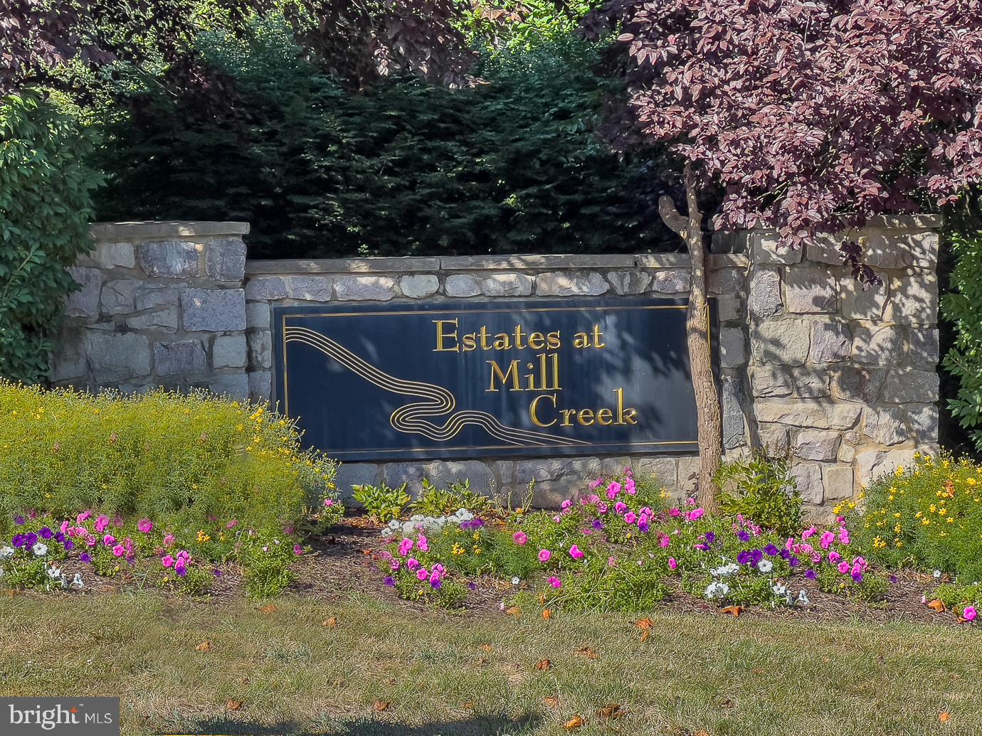 EST AT MILL CREEK - Residential