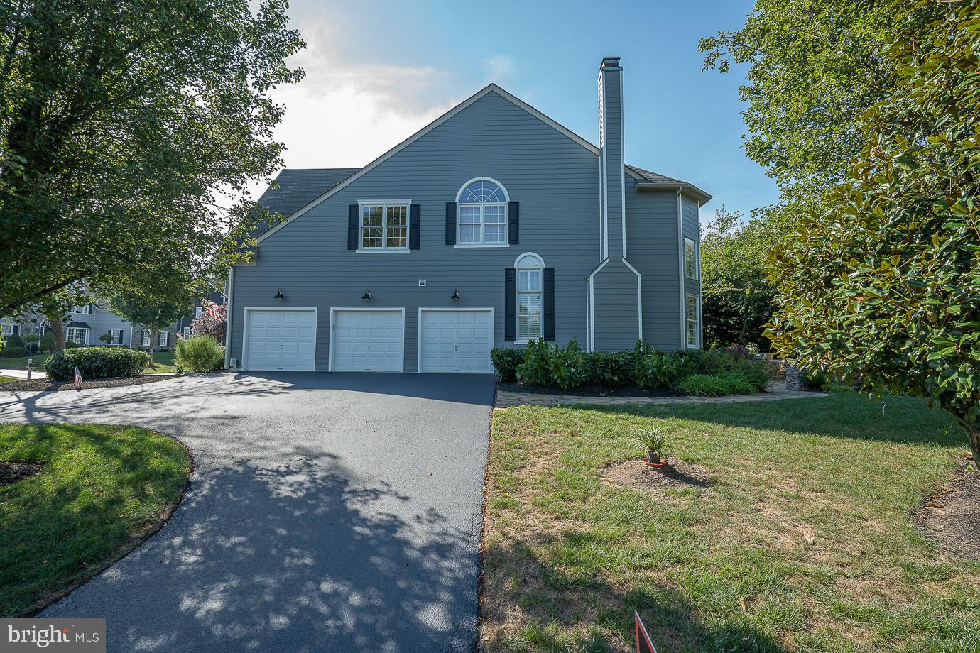 EST AT MILL CREEK - Residential