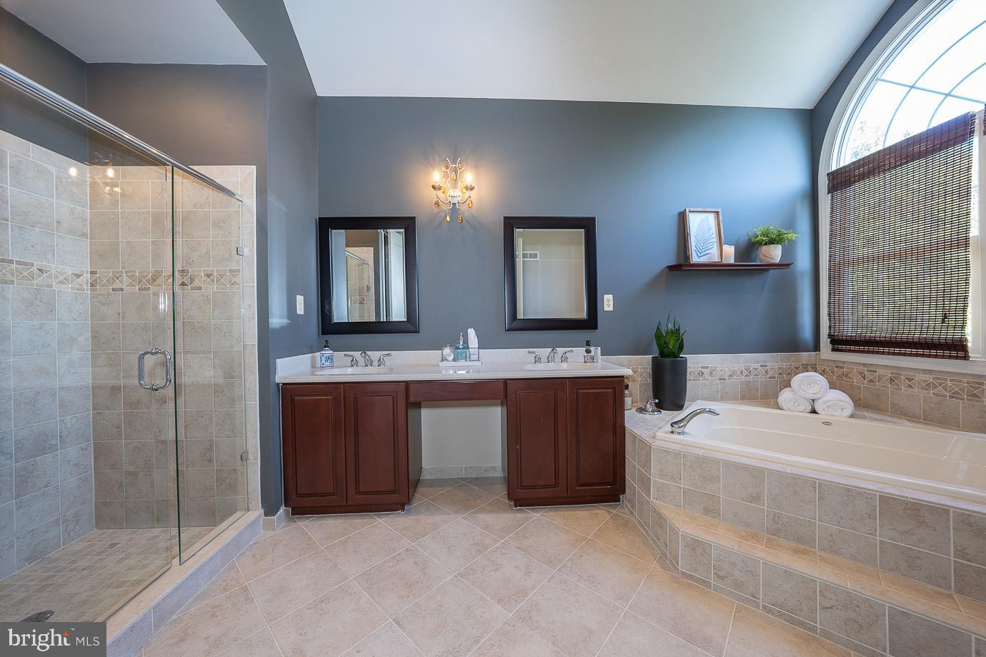 EST AT MILL CREEK - Residential