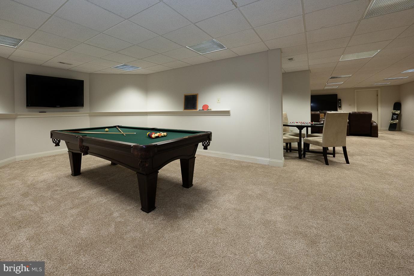 EST AT MILL CREEK - Residential