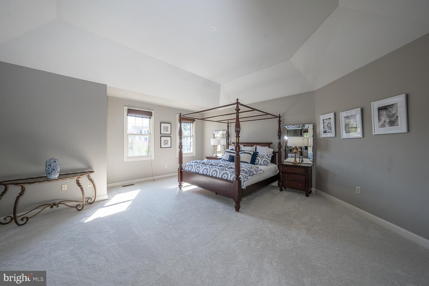 EST AT MILL CREEK - Residential