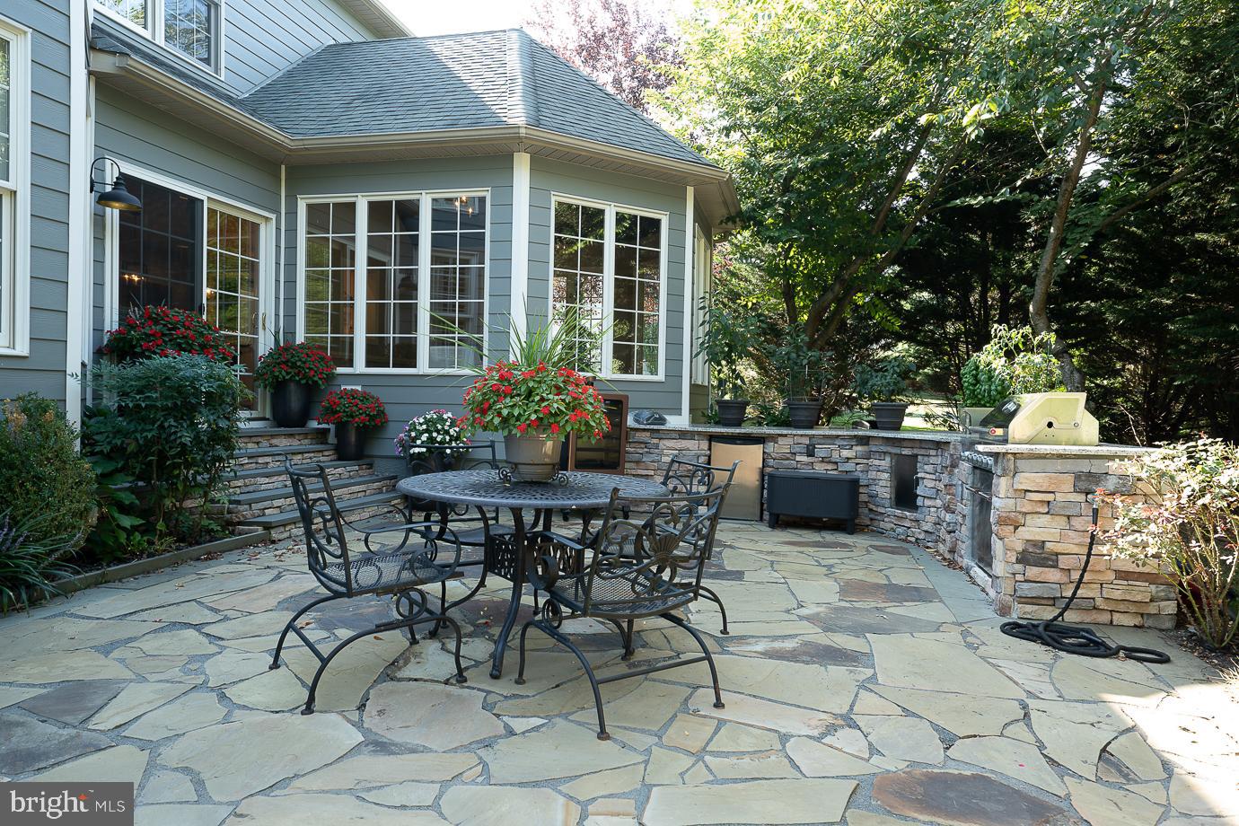 EST AT MILL CREEK - Residential