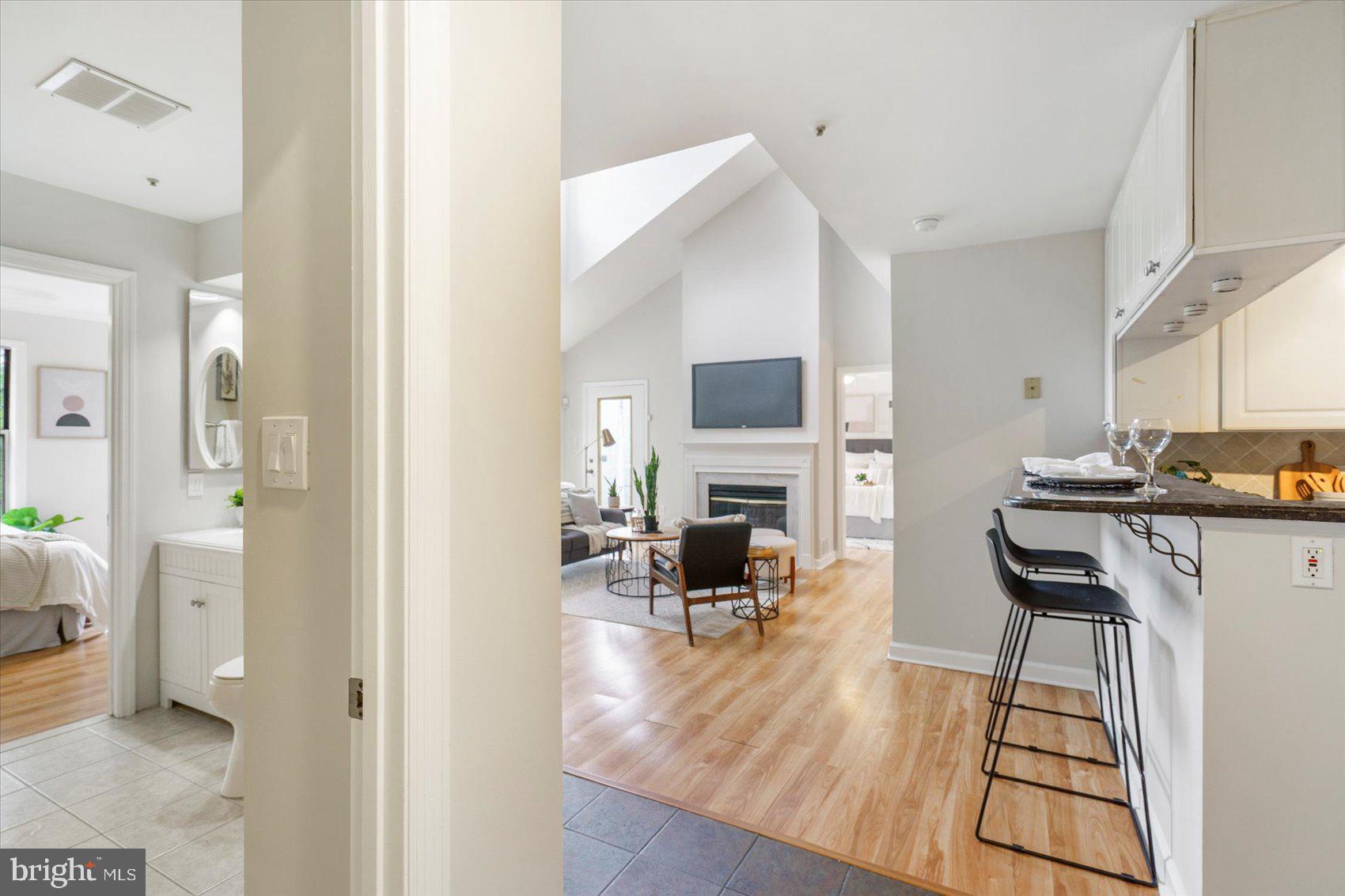 FALLS GABLE - Residential