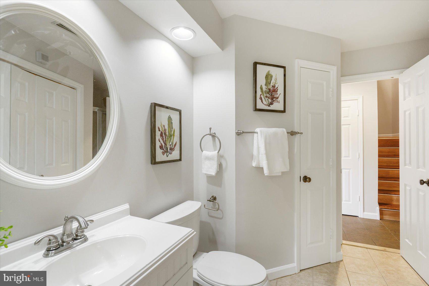 FALLS GABLE - Residential