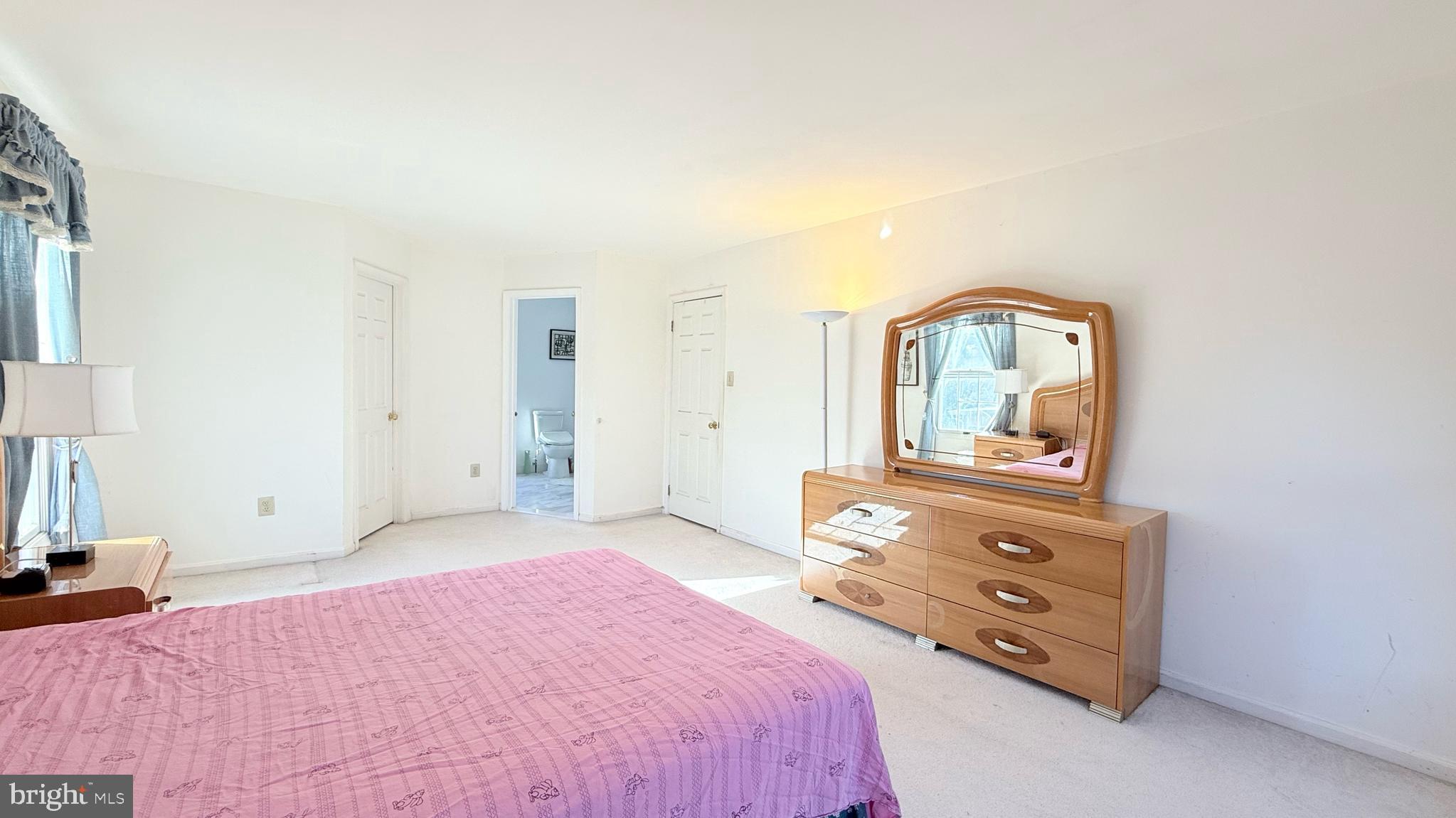 MILLS FARM - Residential