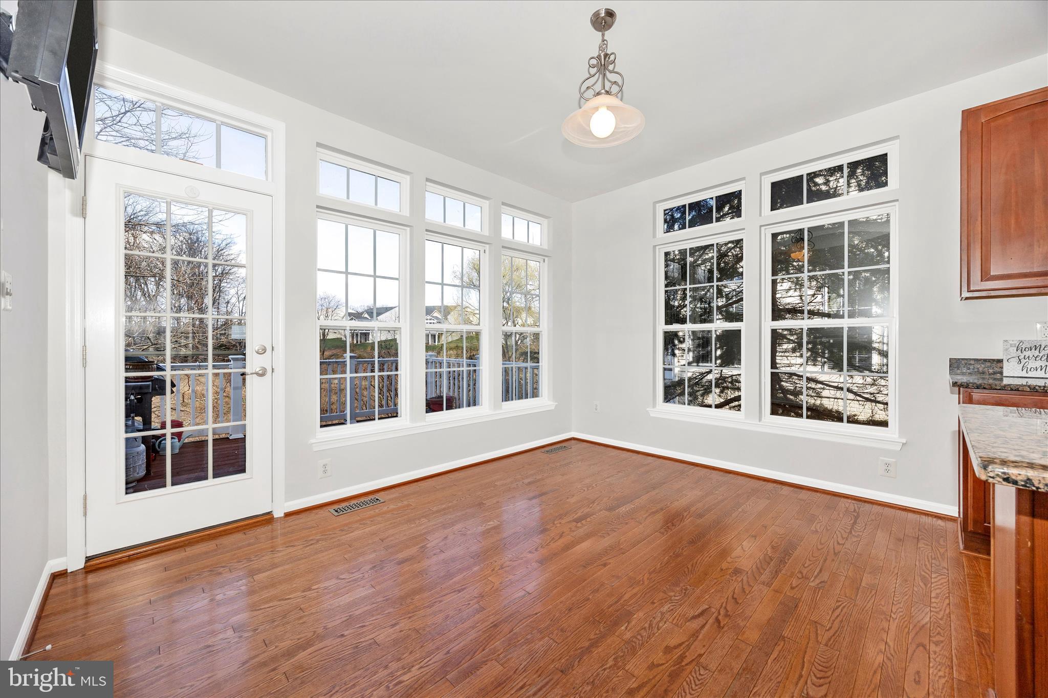 SIGNATURE CLUB AT GREENVIEW - Residential