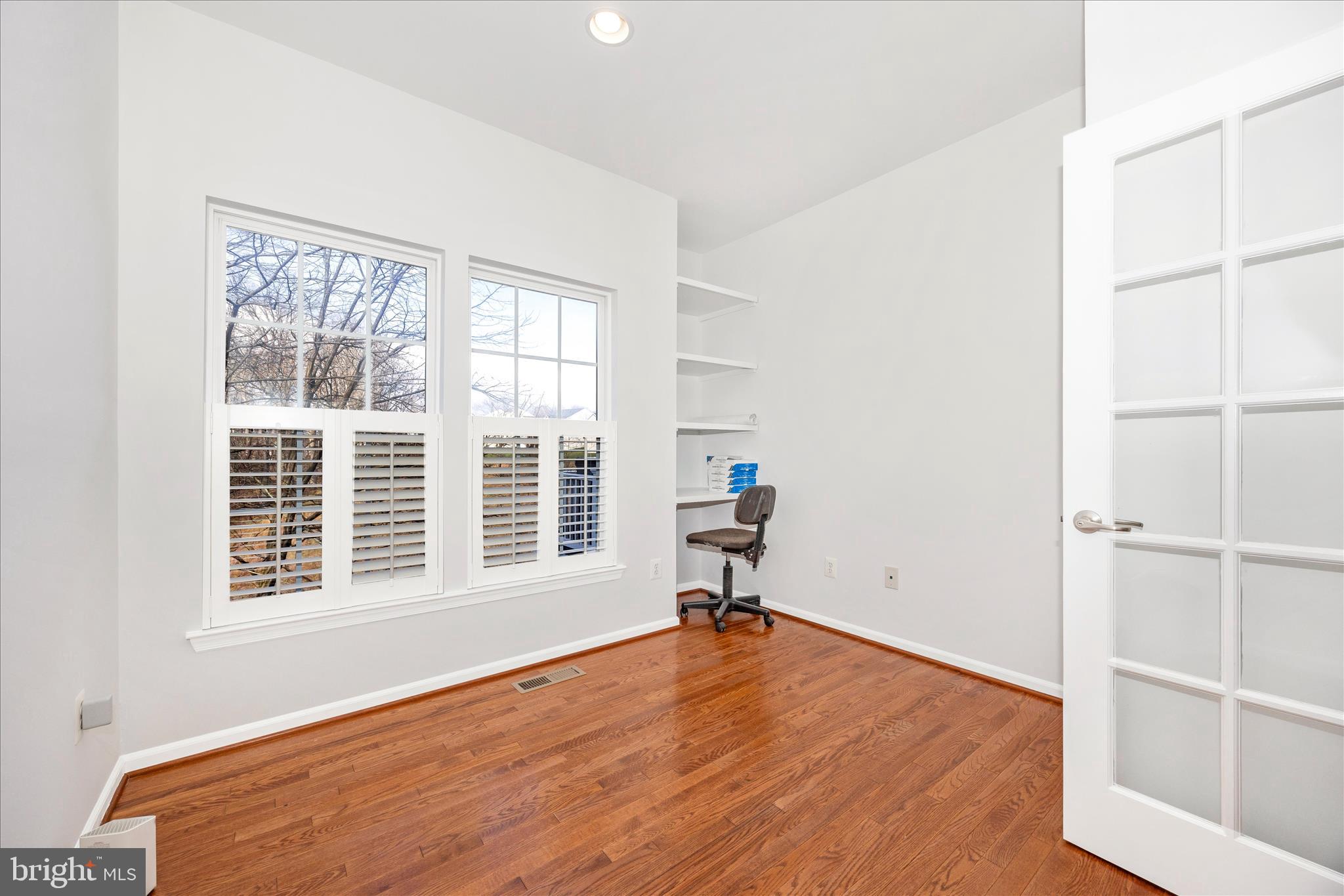 SIGNATURE CLUB AT GREENVIEW - Residential