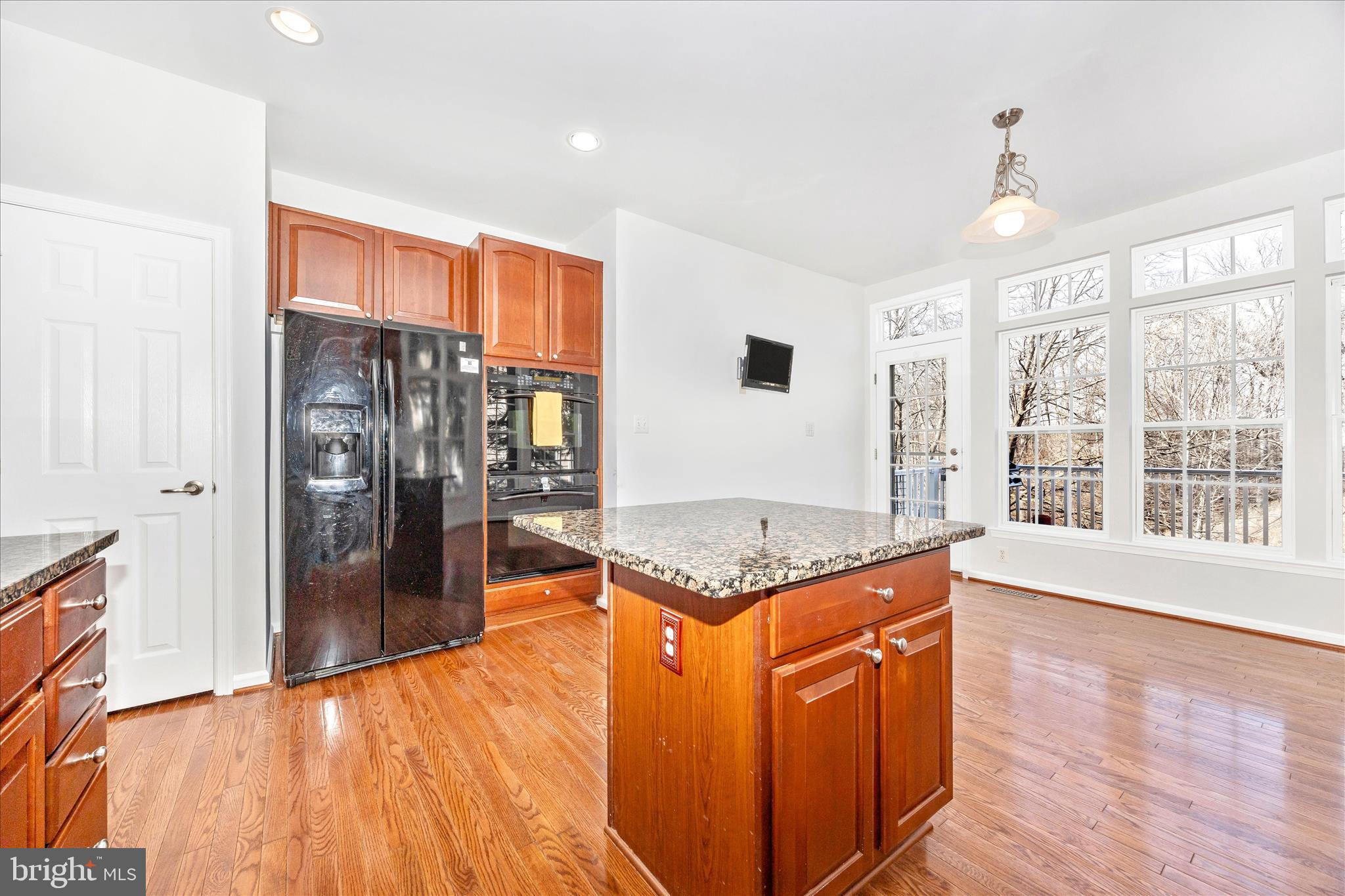 SIGNATURE CLUB AT GREENVIEW - Residential