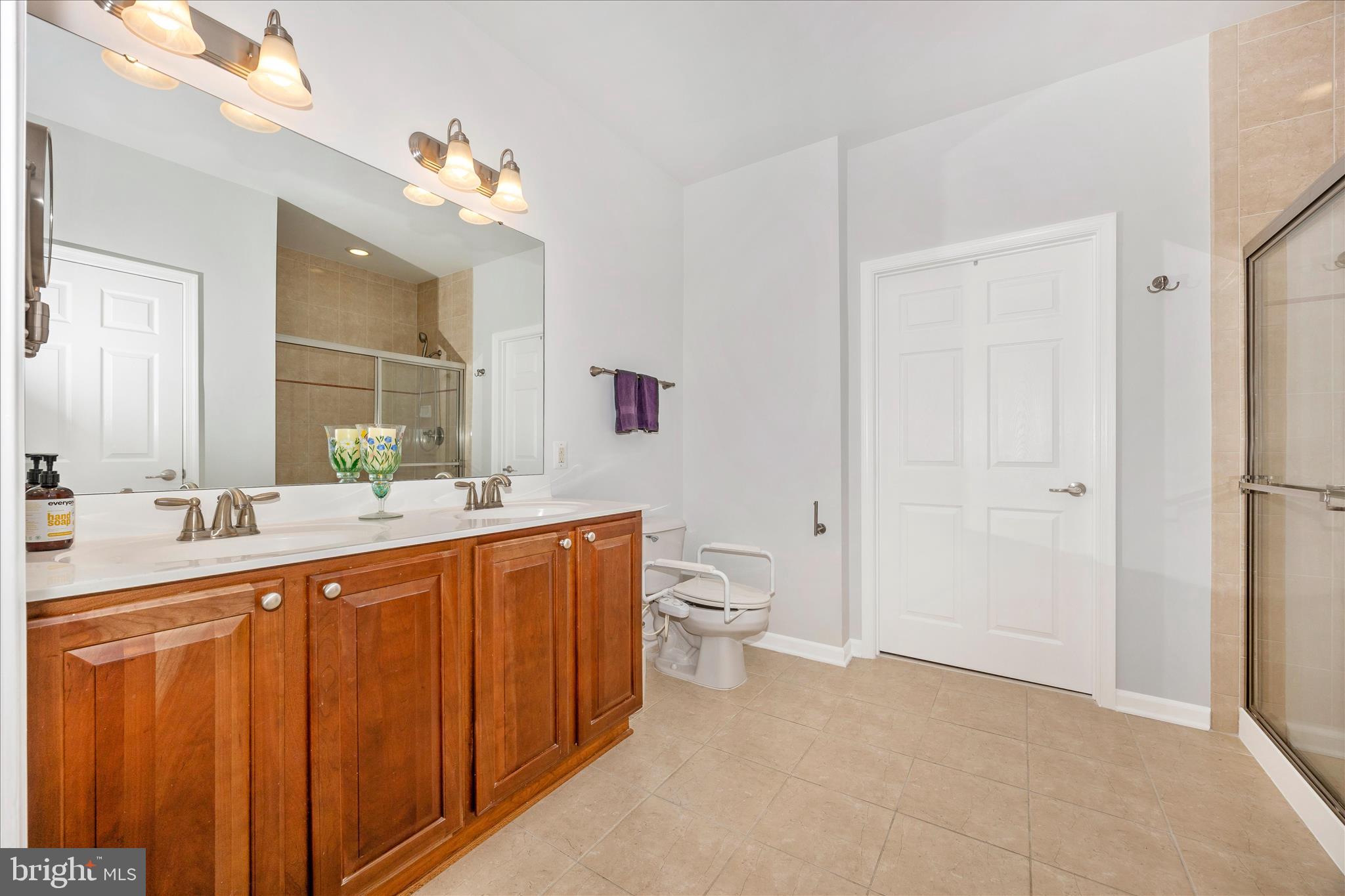 SIGNATURE CLUB AT GREENVIEW - Residential