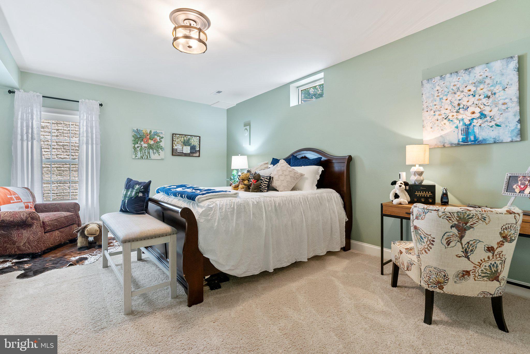 STONE FOX ESTATES - Residential