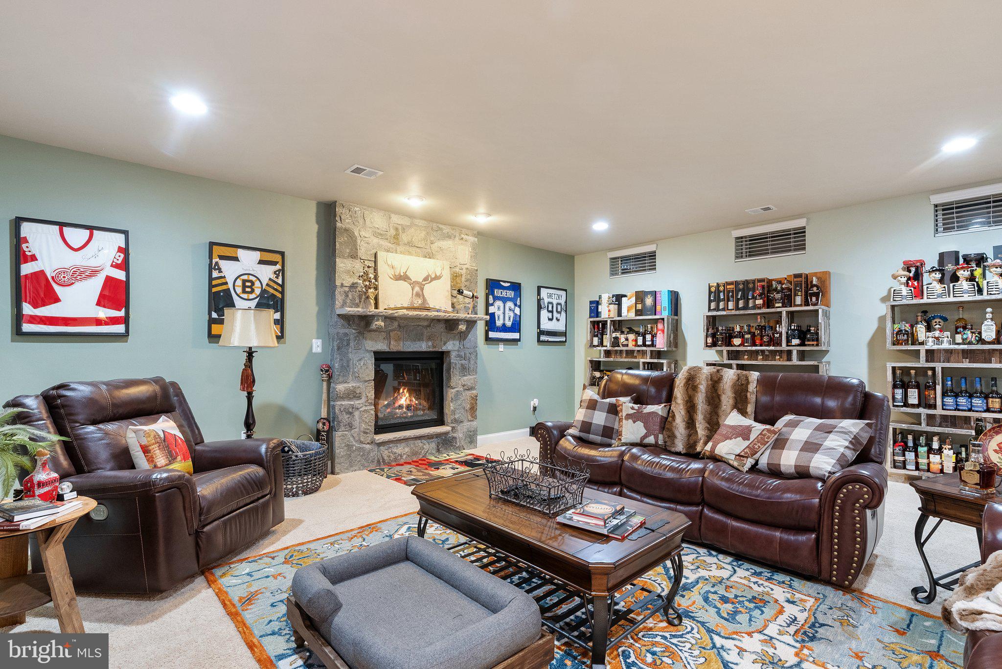 STONE FOX ESTATES - Residential