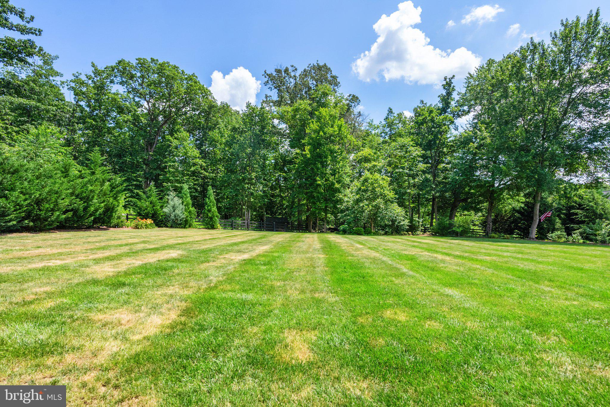 STONE FOX ESTATES - Residential