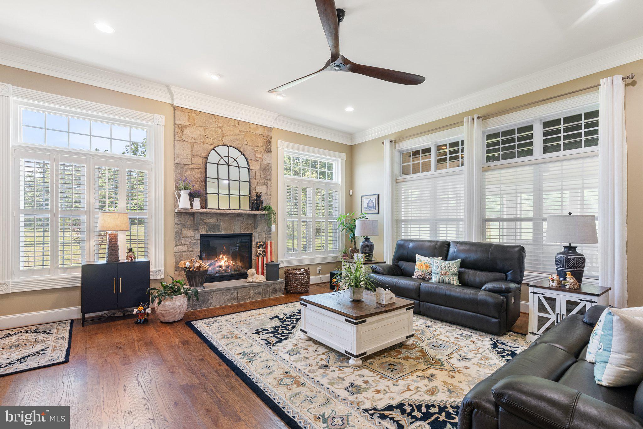 STONE FOX ESTATES - Residential