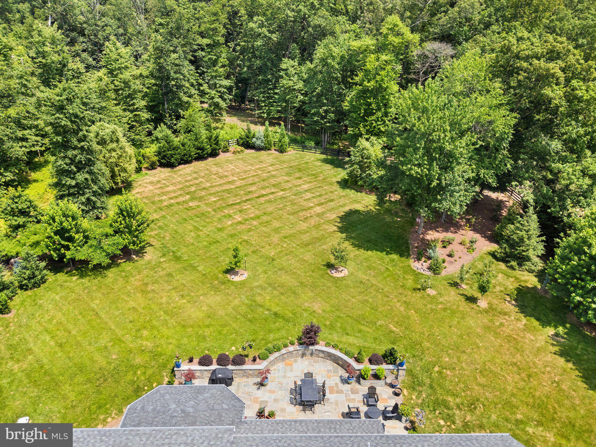 STONE FOX ESTATES - Residential