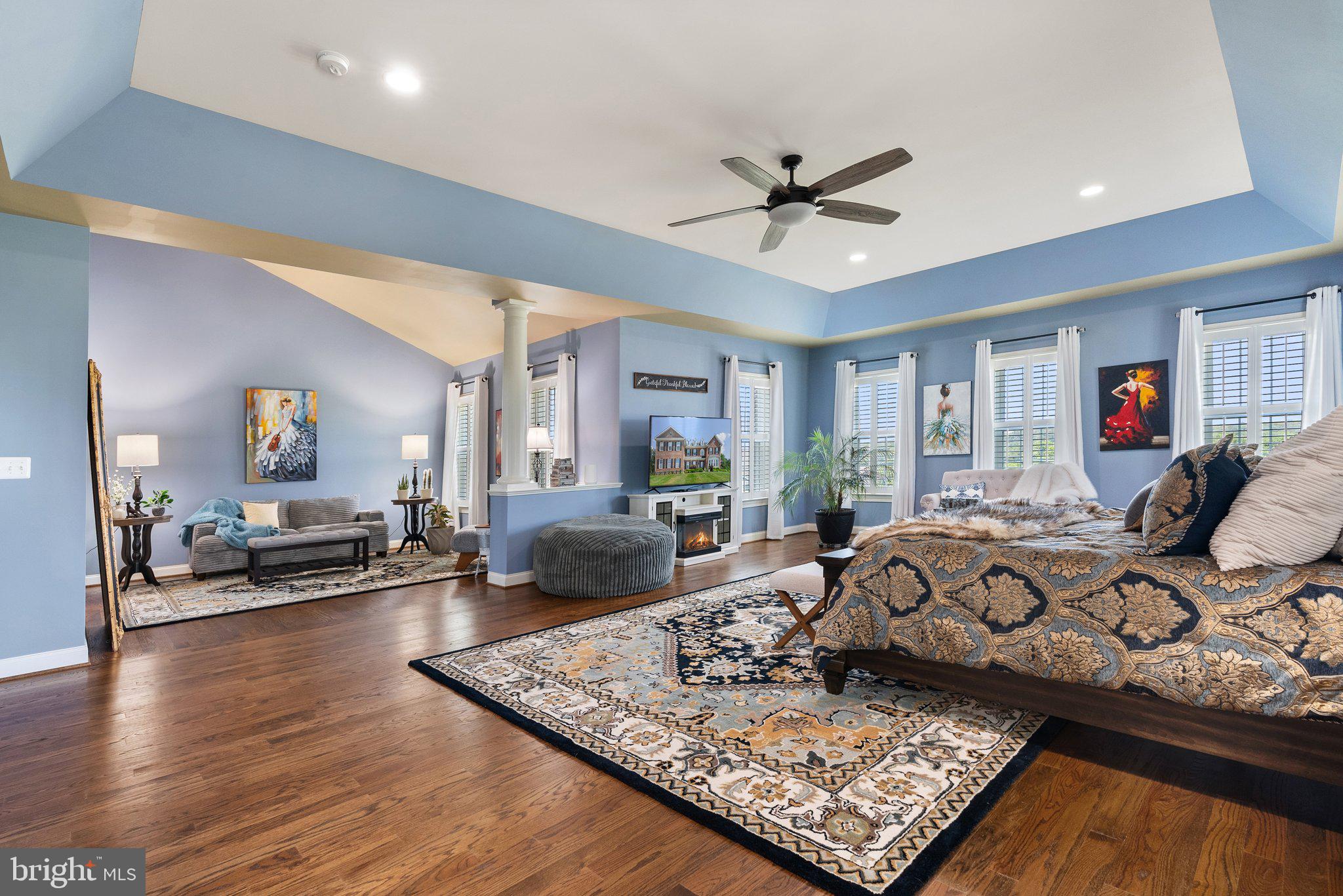 STONE FOX ESTATES - Residential