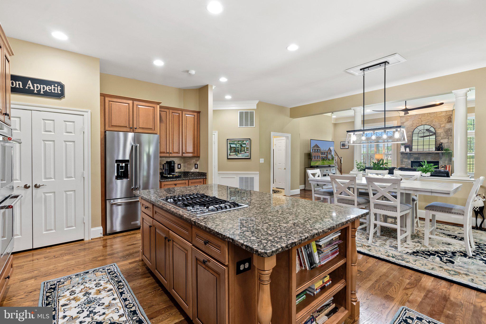 STONE FOX ESTATES - Residential