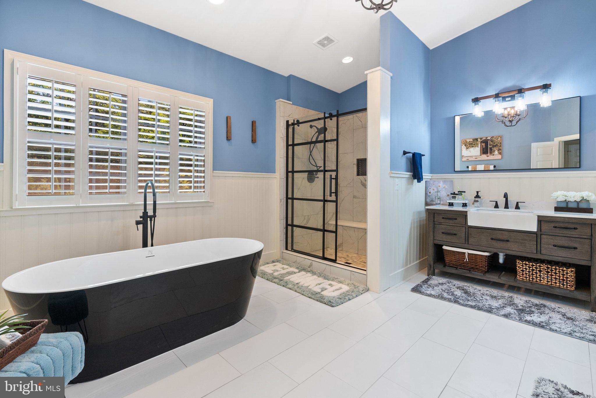 STONE FOX ESTATES - Residential