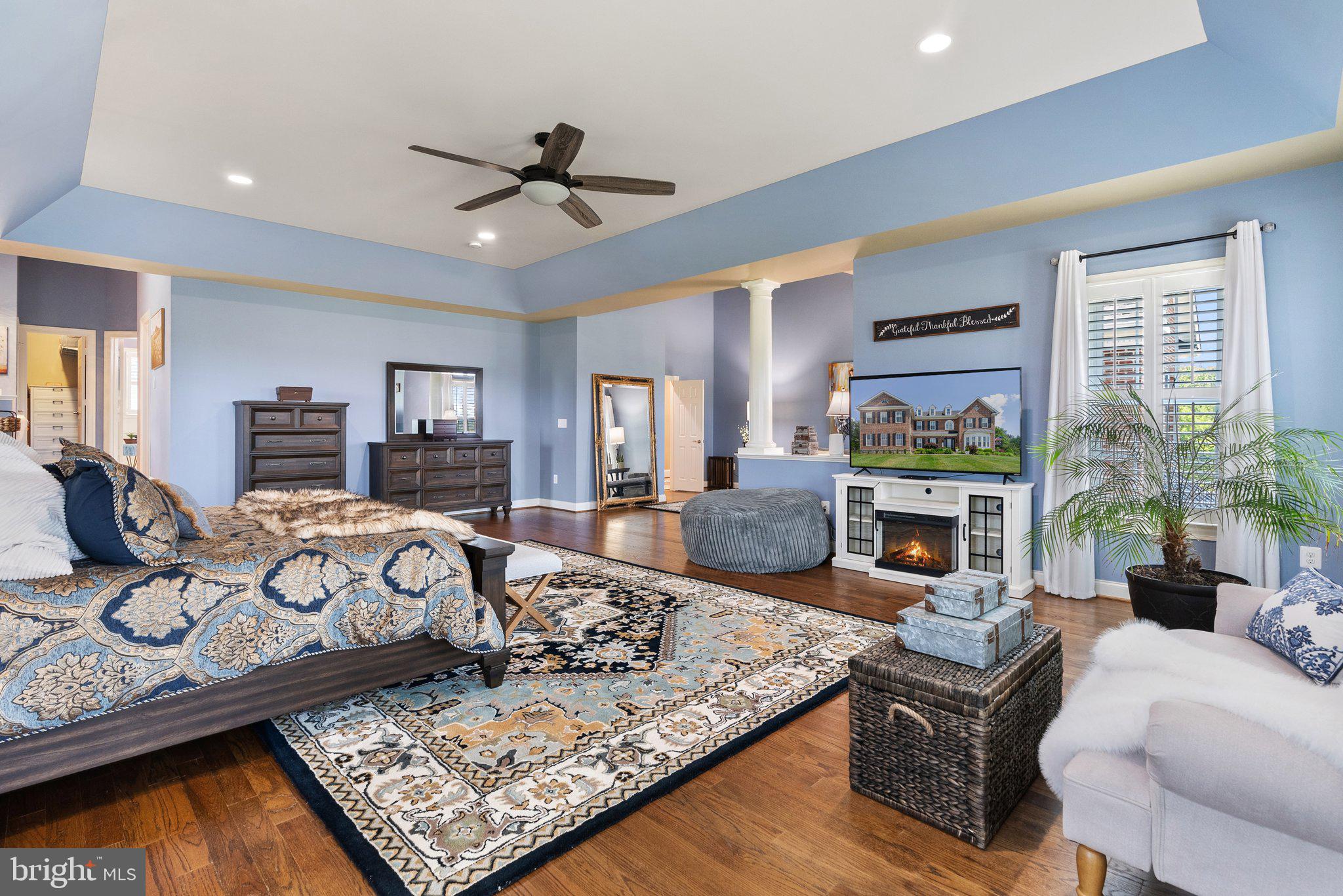 STONE FOX ESTATES - Residential