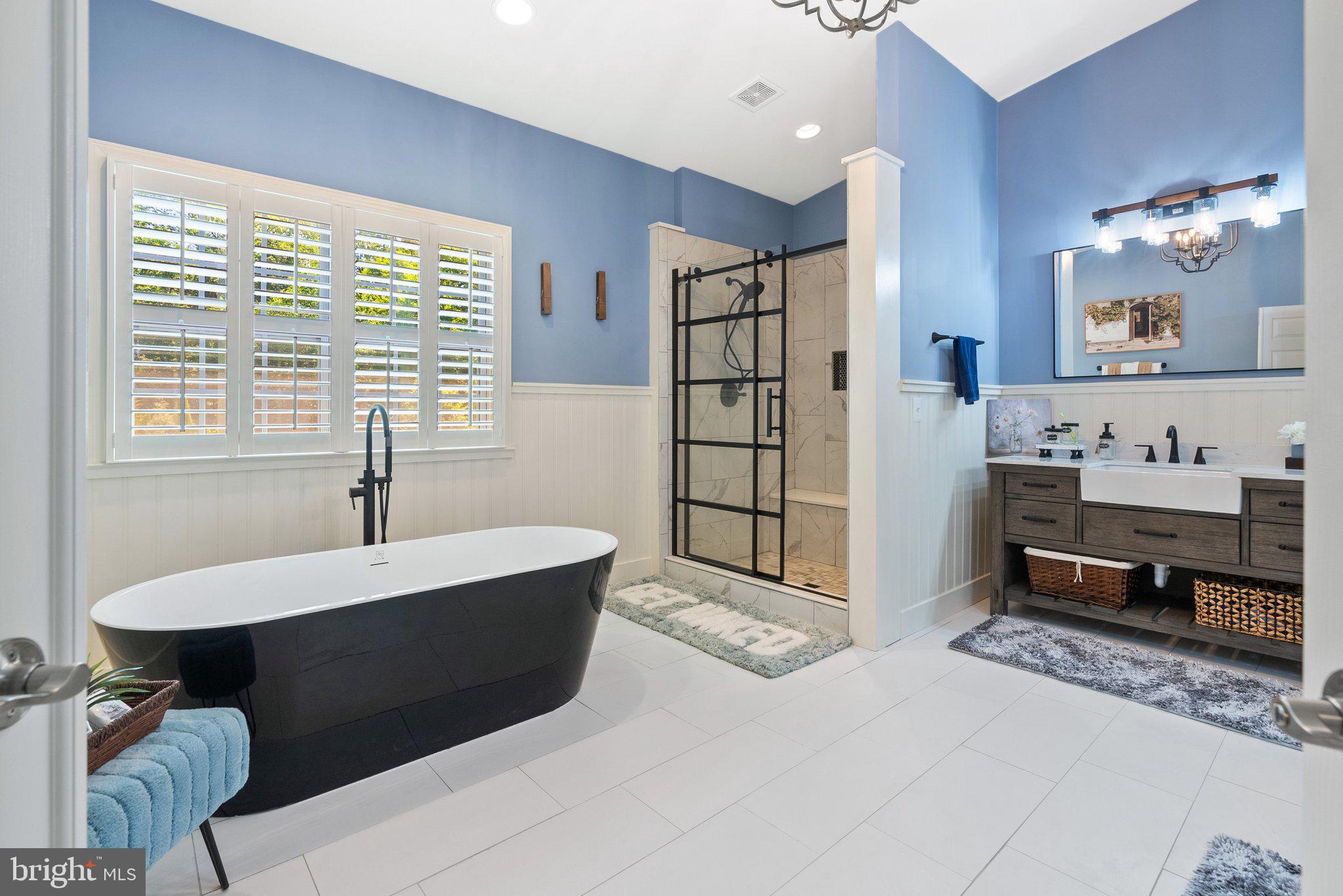 STONE FOX ESTATES - Residential