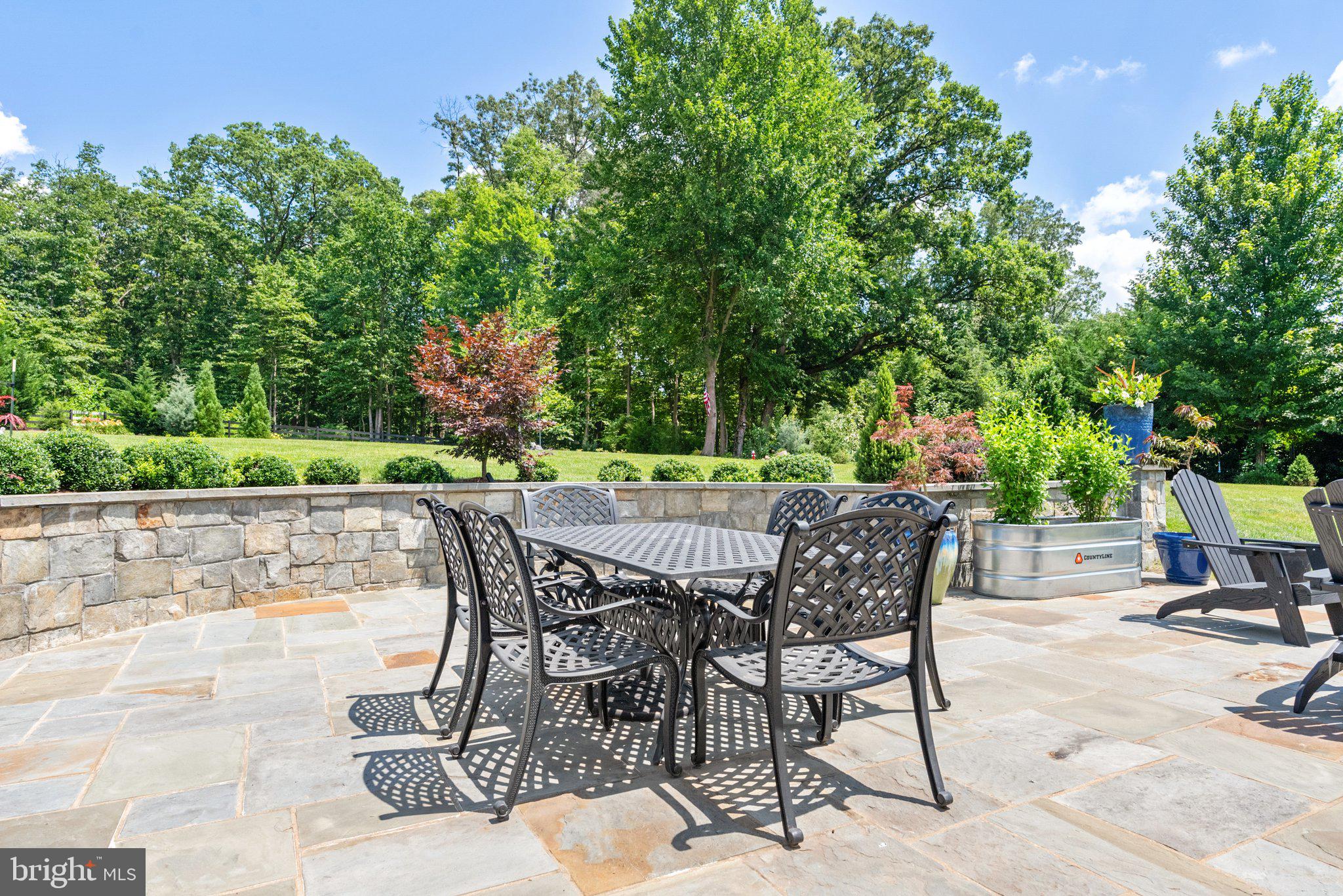 STONE FOX ESTATES - Residential