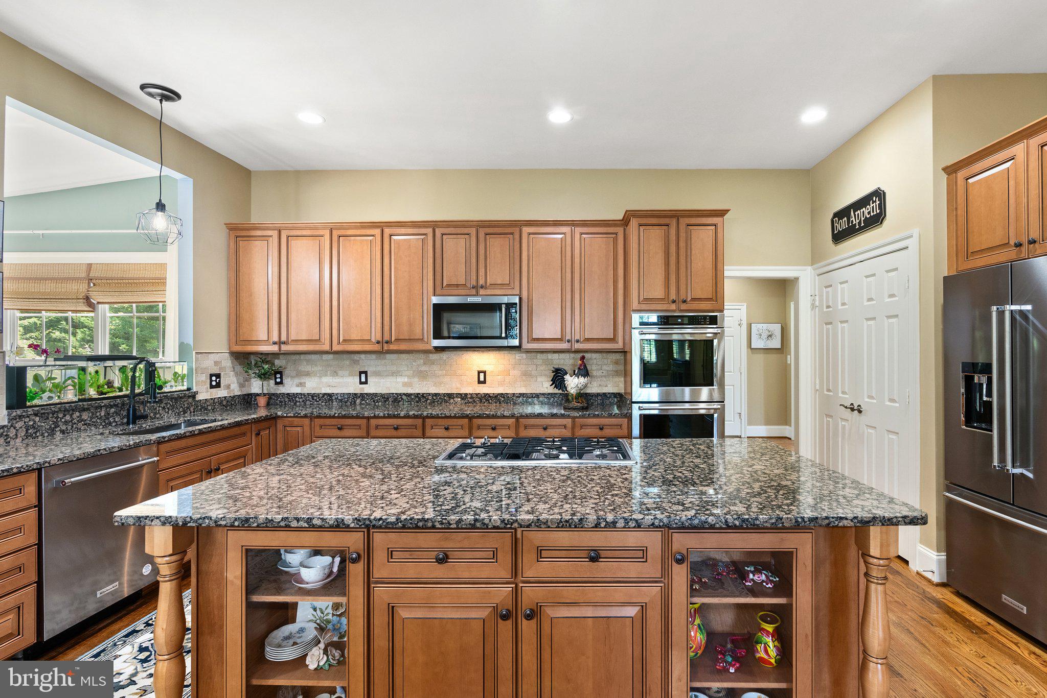 STONE FOX ESTATES - Residential