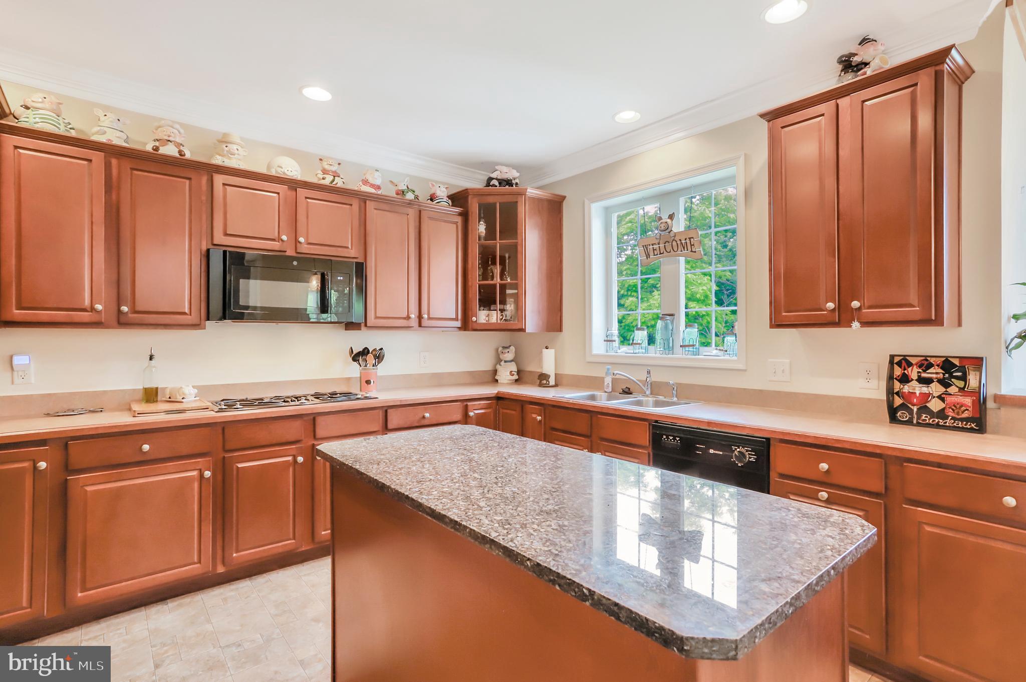 POINT VIEW ESTATES - Residential