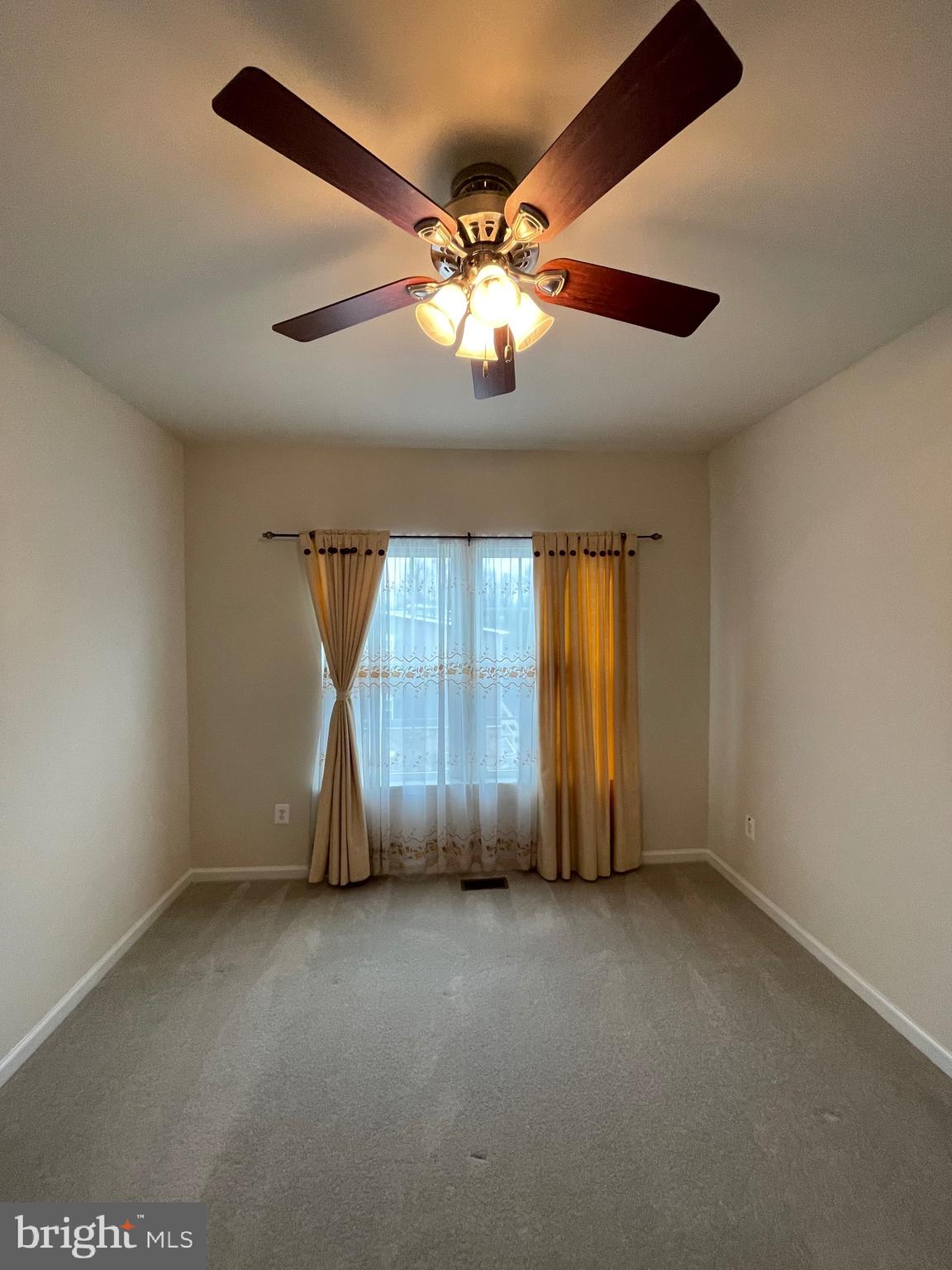 ELKRIDGE CROSSING - Residential Lease