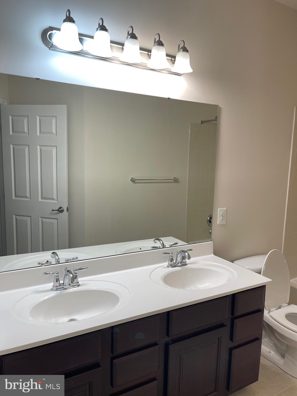 ELKRIDGE CROSSING - Residential Lease