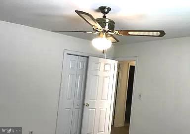 FOREST KNOLLS - Residential Lease