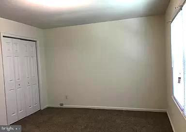 FOREST KNOLLS - Residential Lease