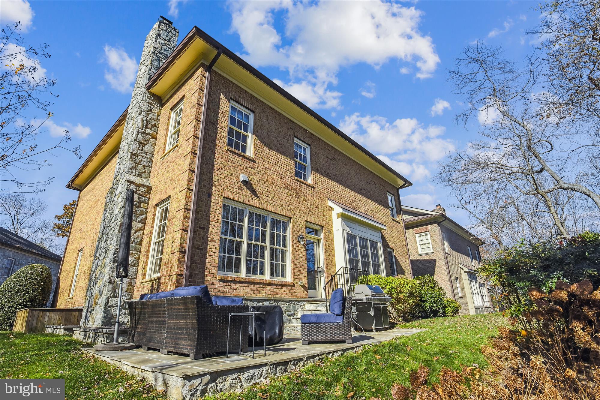 POTOMAC PLACE - Residential