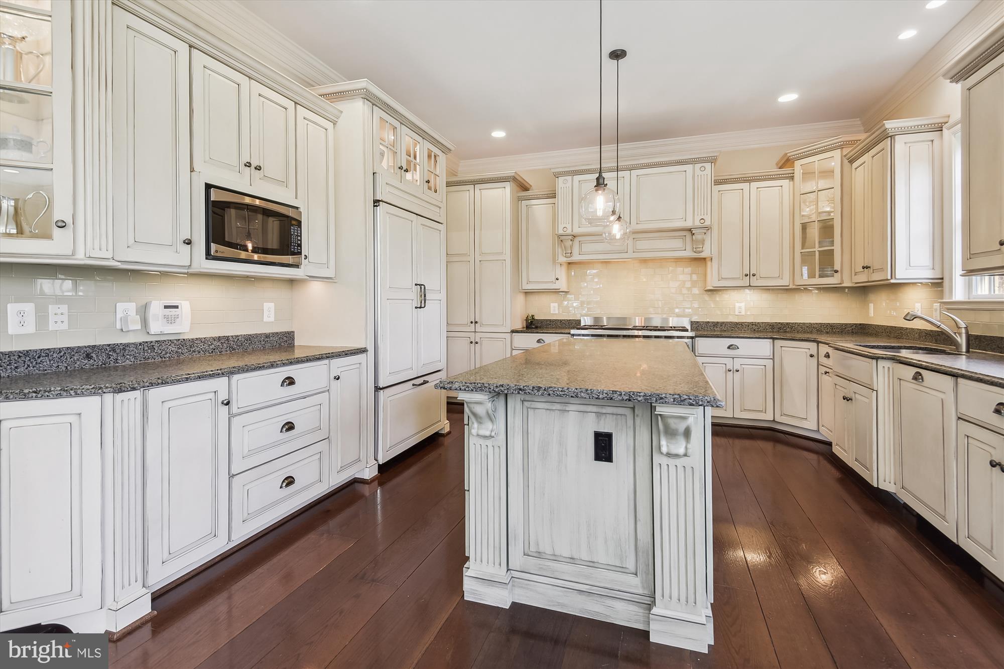 POTOMAC PLACE - Residential