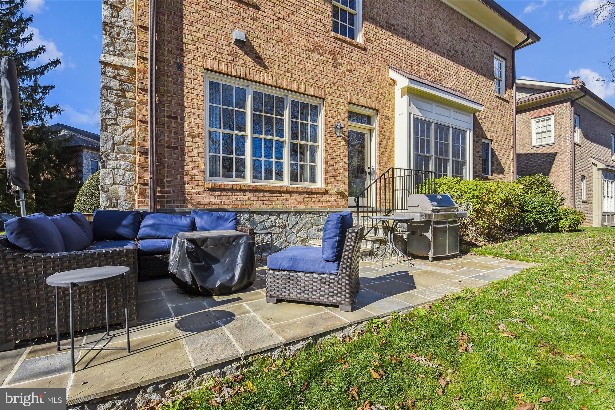 POTOMAC PLACE - Residential