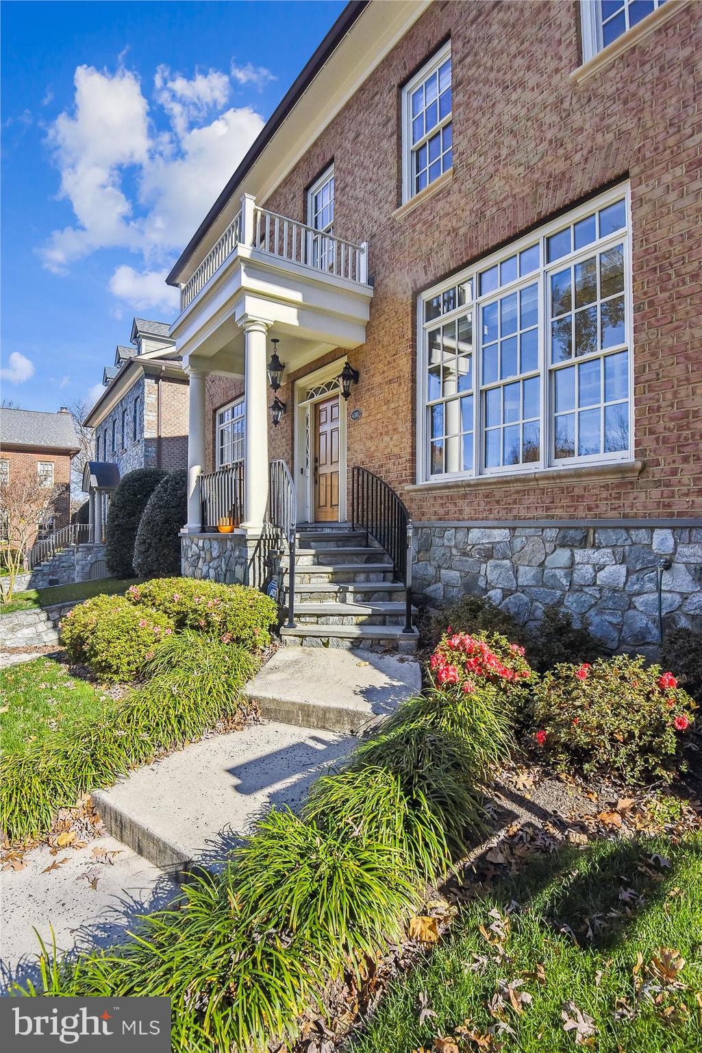 POTOMAC PLACE - Residential