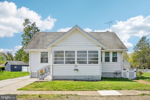 Photo of 112 W Railroad Avenue, BLACKWOOD, NJ 08012 (MLS # NJCD2114992)