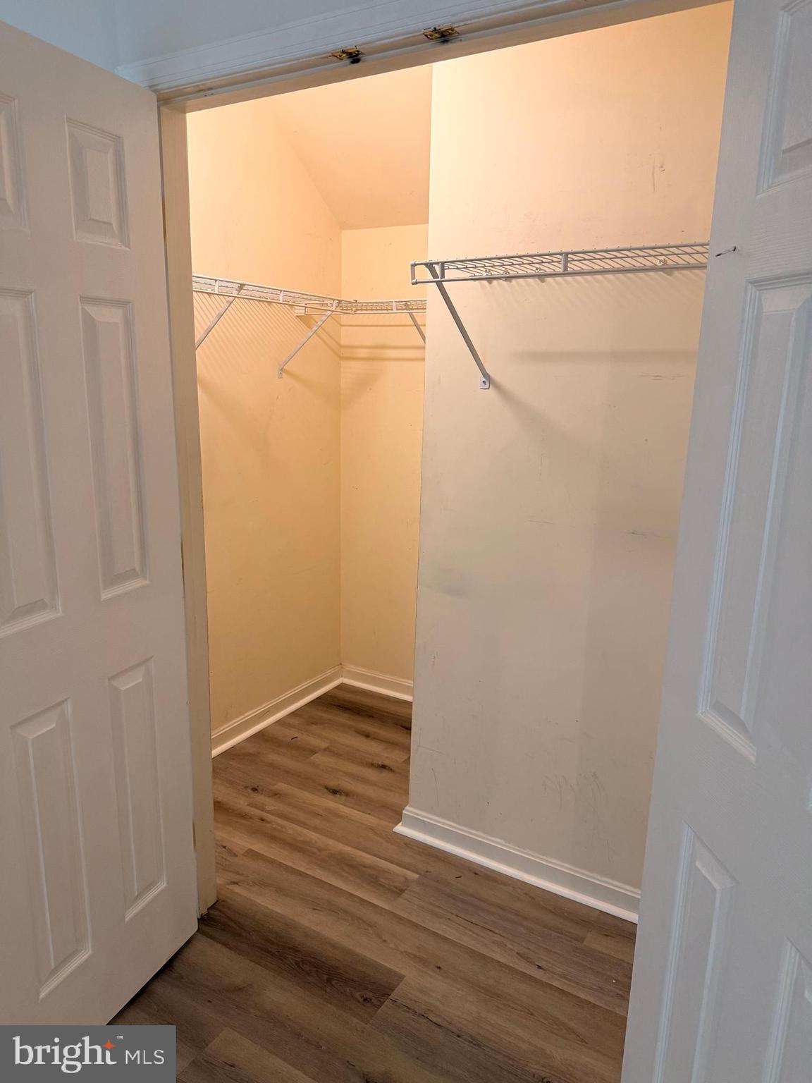 HAMPSHIRE HALL CONDO - Residential