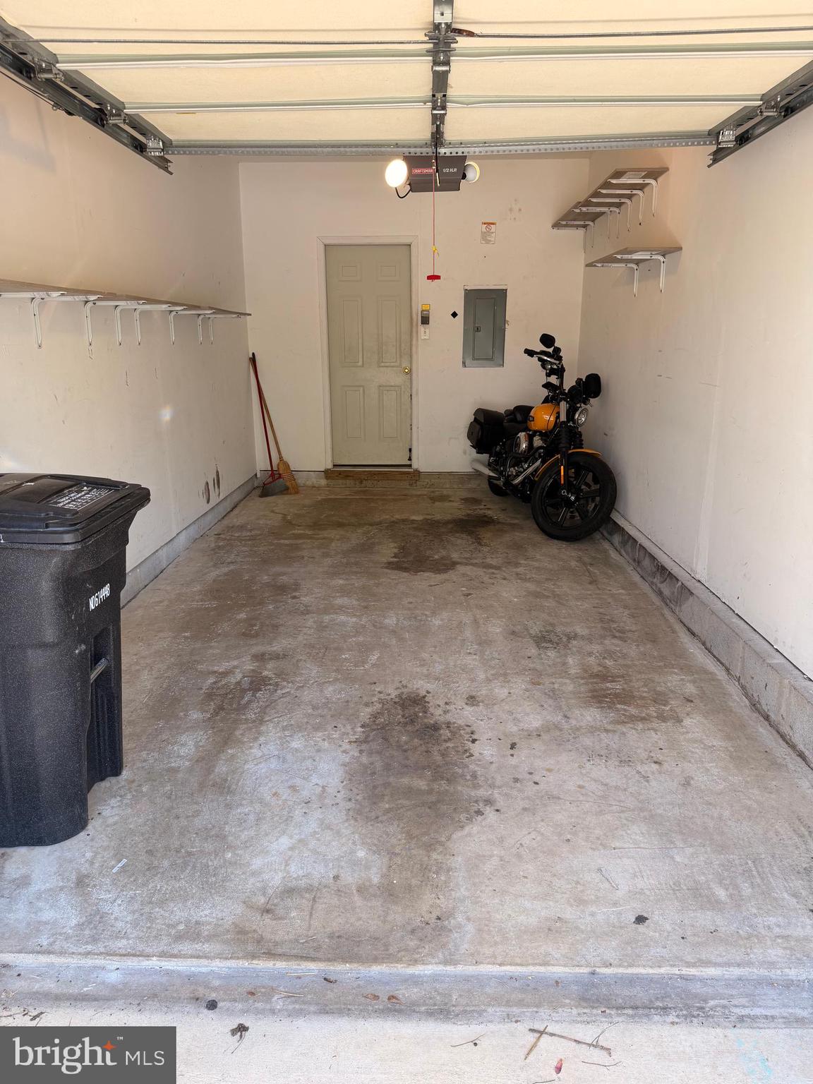 HAMPSHIRE HALL CONDO - Residential