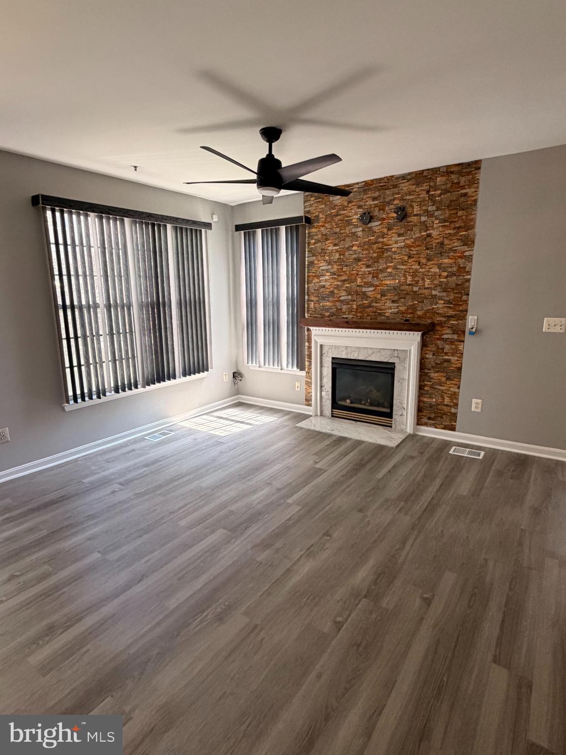 HAMPSHIRE HALL CONDO - Residential