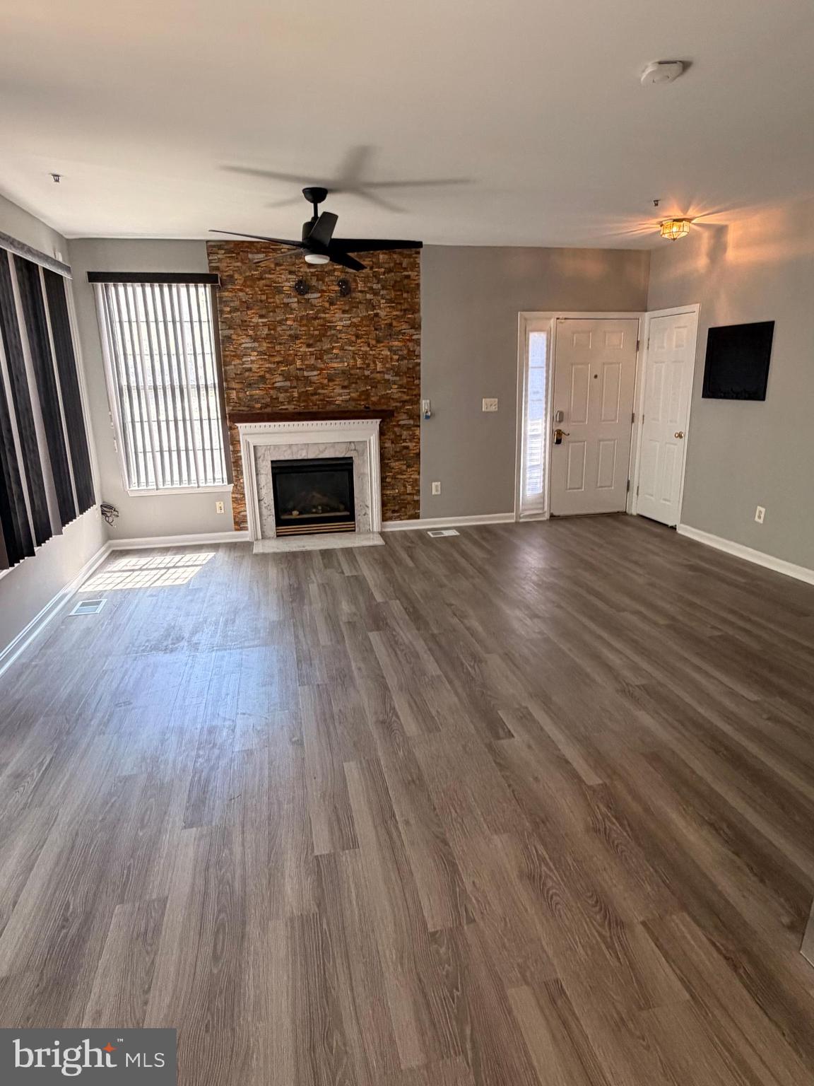 HAMPSHIRE HALL CONDO - Residential